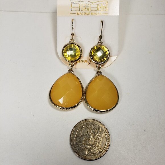 Bold Yellow Teardrop Statement Earrings – Faceted Crystal & Gold Dangle Jewelry - Picture 10 of 14